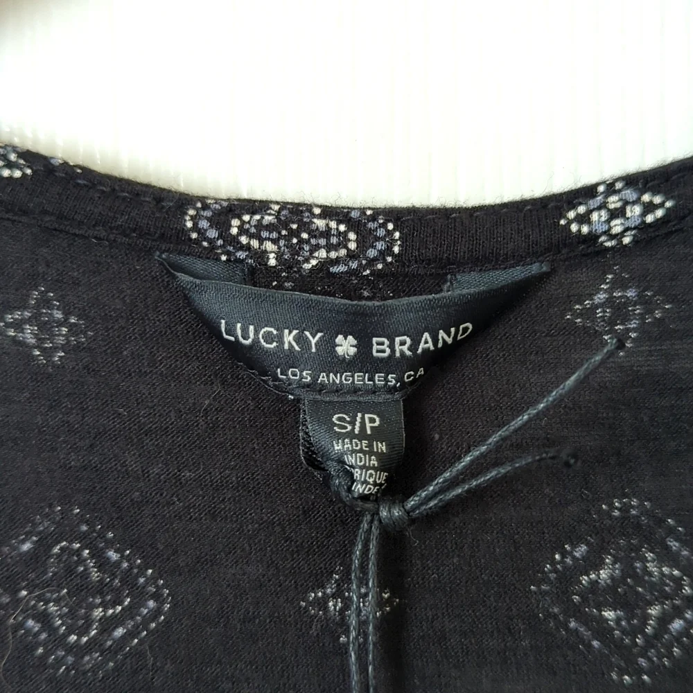 Lucky Brand Bohemian Printed Flutter Cap Sleeve Relaxed V-neck Blouse Black S - Picture 4 of 10